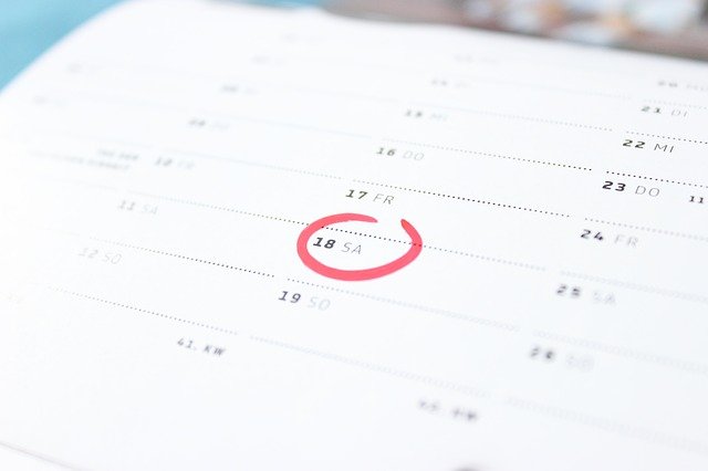 A calendar with a date circled on it. The annual performance review is a terrible waste of time and is totally useless.